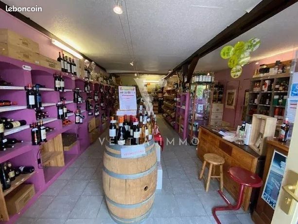 Gewerbliche Immobilie in Saint-Arnoult-en-Yvelines, France 100m², Nr. 280054