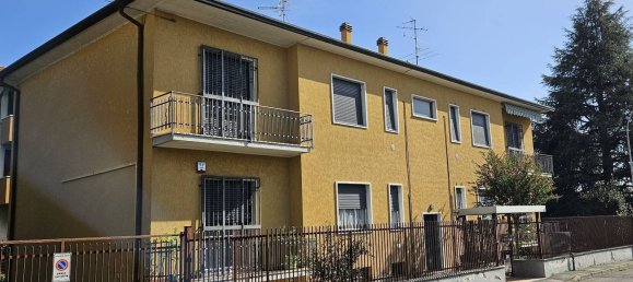 3-salle Appartement à San Giorgio su Legnano, Italy No. 180150 15