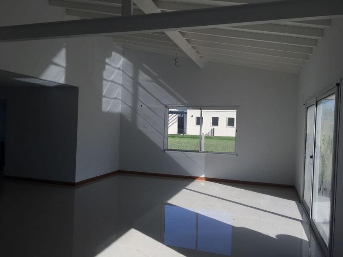 4 غرف نوم منزل في Mar del Plata, Argentina رقم 72157