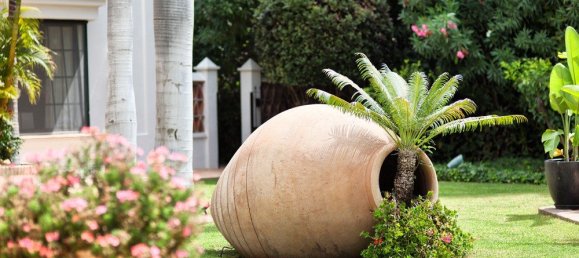 11 bedrooms Villa in Marbella, Spain No. 9971 2