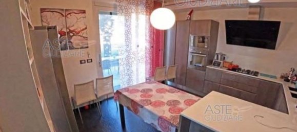 Квартира с 7 комнатами в Новелло, Италия № 211147 8