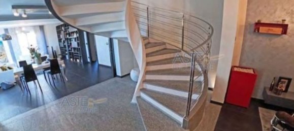 Квартира с 7 комнатами в Новелло, Италия № 211147 16