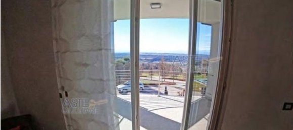 Квартира с 7 комнатами в Новелло, Италия № 211147 19