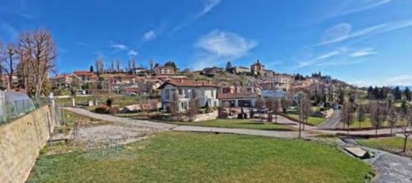 Квартира с 7 комнатами в Новелло, Италия № 211147 10