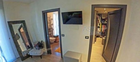 Квартира с 7 комнатами в Новелло, Италия № 211147 17