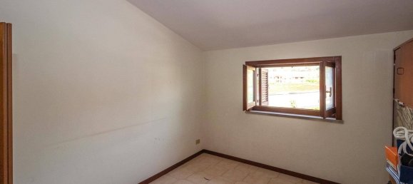 6 bedrooms House in Sparanise, Italy No. 325674 9