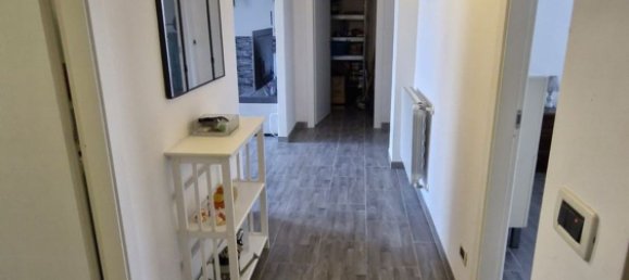 4-salle Appartement à Palermo, Italy No. 42164 18