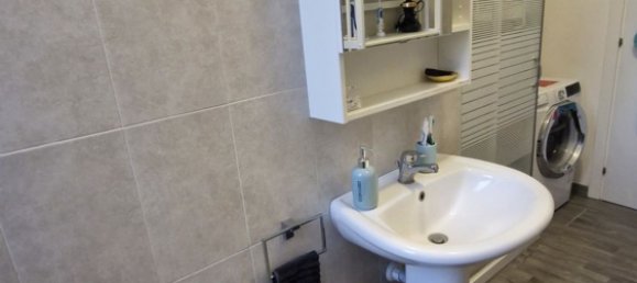 4-salle Appartement à Palermo, Italy No. 42164 15