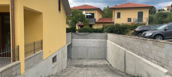 Casa de 4 dormitorios en Castiglion Fiorentino, Italy No. 337252 2