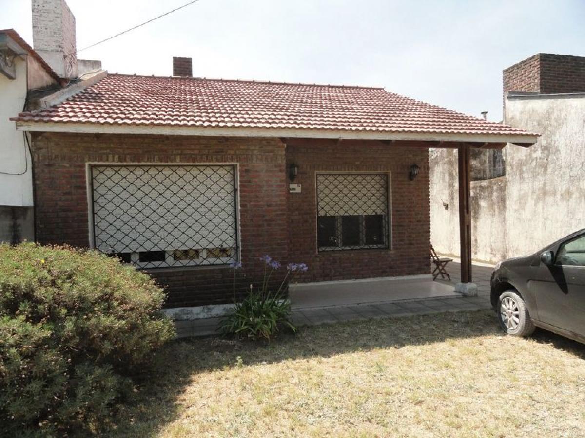 2 bedrooms House in Mar del Plata, Argentina No. 93453