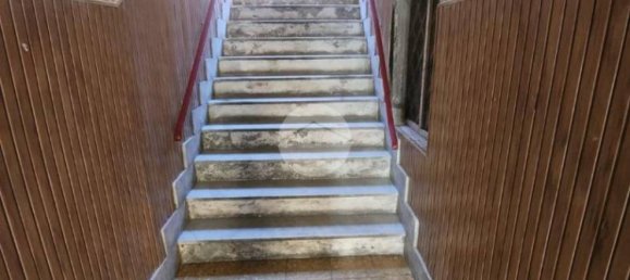 Apartamento de 3 dormitorios en Genoa, Italy No. 32669 11