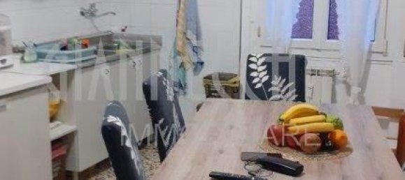 3 rooms Apartment in La Spezia, Italy No. 26573 2