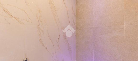 3 bedrooms Penthouse in Rome, Italy No. 381014 20