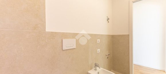 3 bedrooms Penthouse in Rome, Italy No. 381014 13