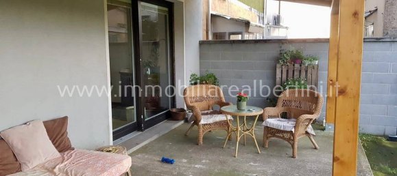 3 bedrooms Villa in Serravalle a Po, Italy No. 295965 5