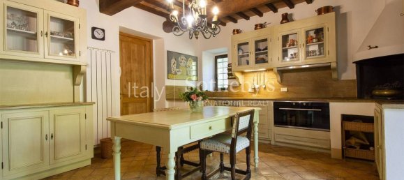 5 bedrooms House in San Casciano dei Bagni, Italy No. 58734 6