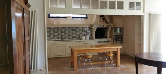 Вилла с 18 комнатами в Чивитанова Марке, Италия № 141987 6