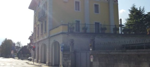57m² Commercial property in Udine, Italy No. 139364 4