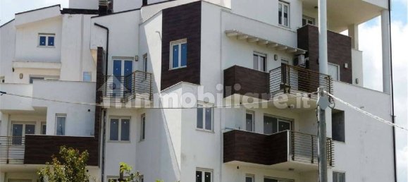 2 bedrooms Apartment in Chieti, Italy No. 260834 3