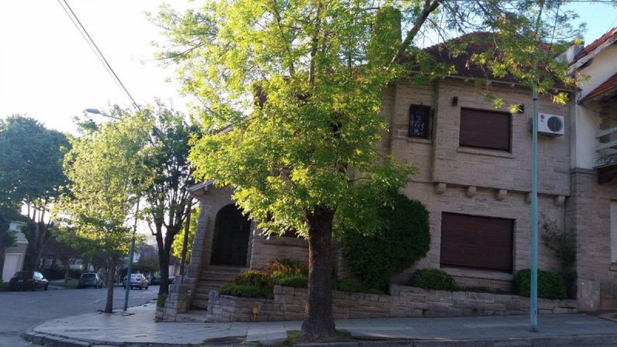 3 bedrooms House in Mar del Plata, Argentina No. 78700