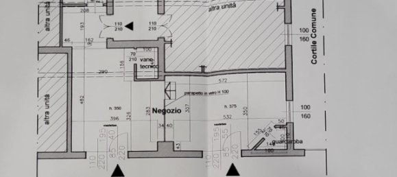 70m² Commercial property in Veneto, Italy No. 64894 8