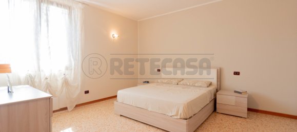 3 bedrooms House in Pozzoleone, Italy No. 329067 18