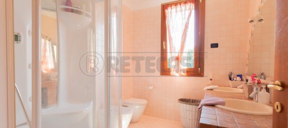 3 bedrooms House in Pozzoleone, Italy No. 329067 25