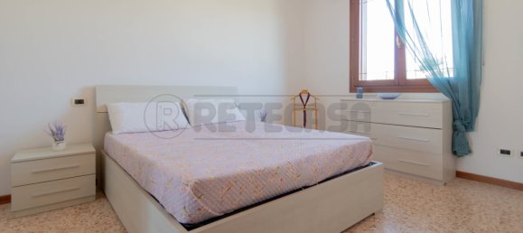 3 bedrooms House in Pozzoleone, Italy No. 329067 20