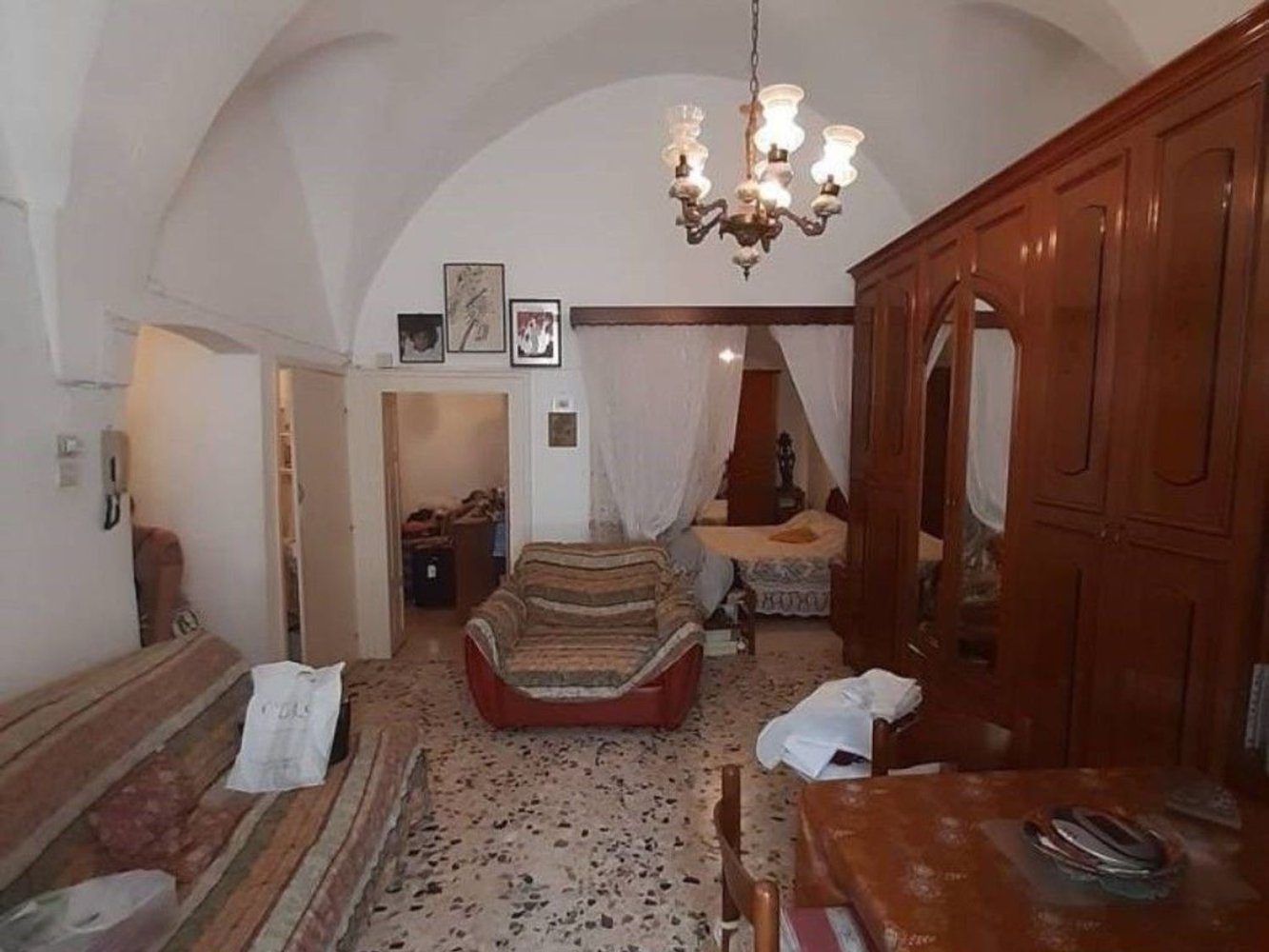 Квартира с 4 комнатами в Челье Мессапика, Италия № 254465