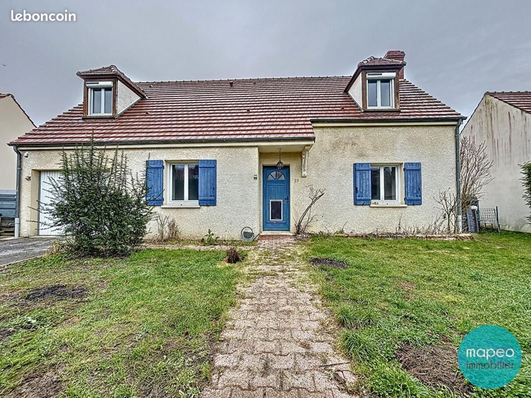 Casa de 3 dormitorios en Rethondes, France No. 43953