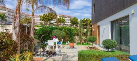 Вилла с 4 спальнями в Пиргос, Кипр № 7599 6