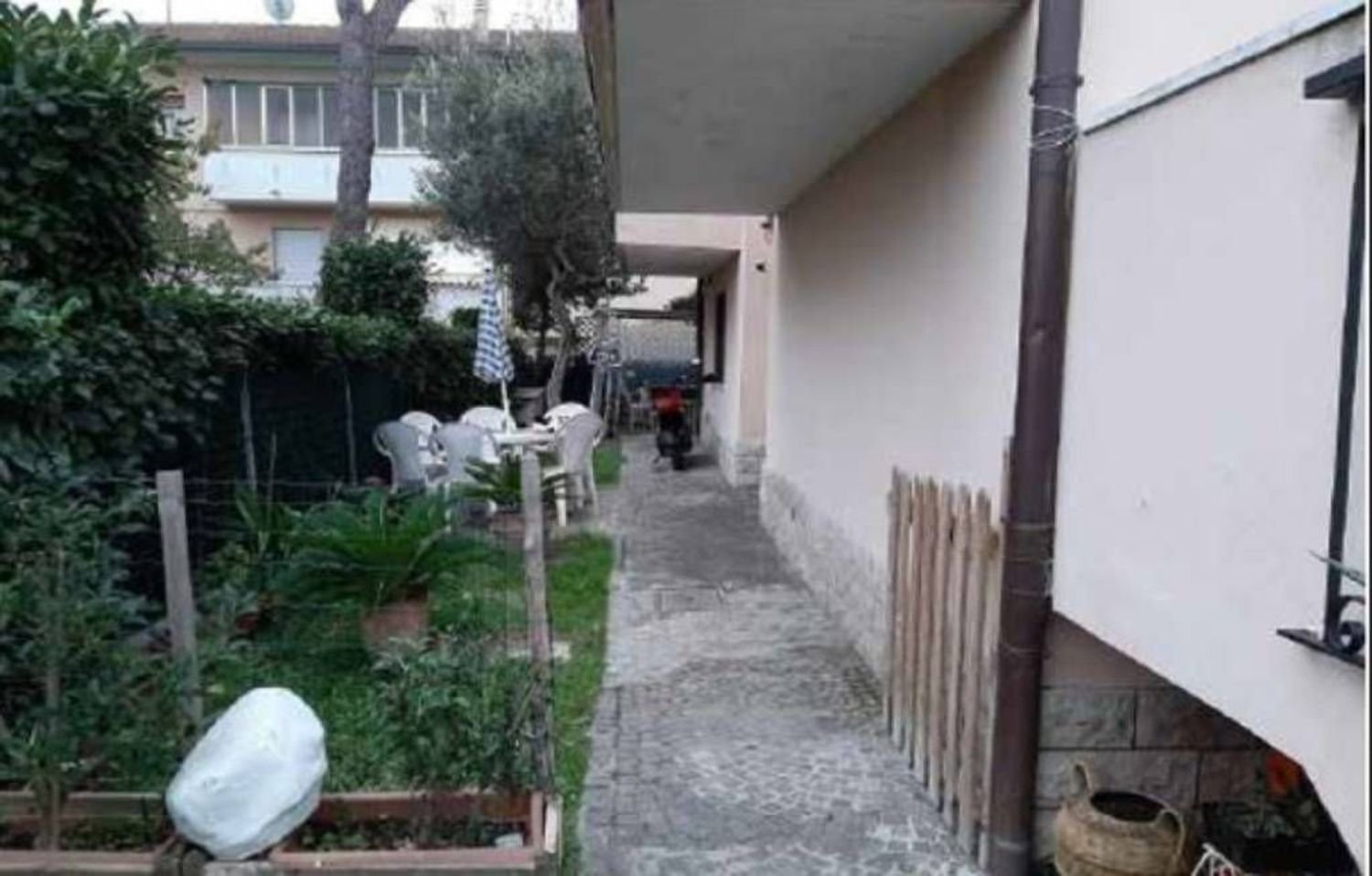 Casa de 3 habitaciónes en San Giovanni in Marignano, Italy No. 12101