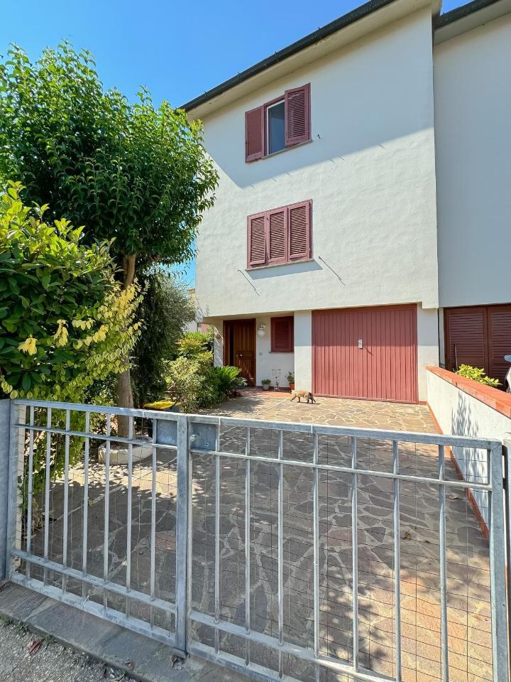 6غرفة فيلا في Pisa, Italy رقم 148847