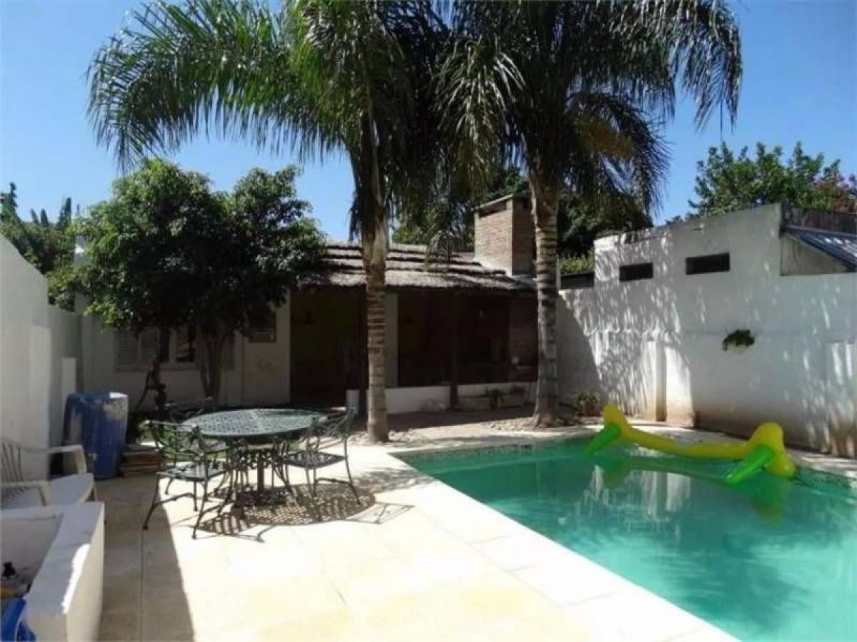 3 bedrooms House in San Isidro, Argentina No. 51776