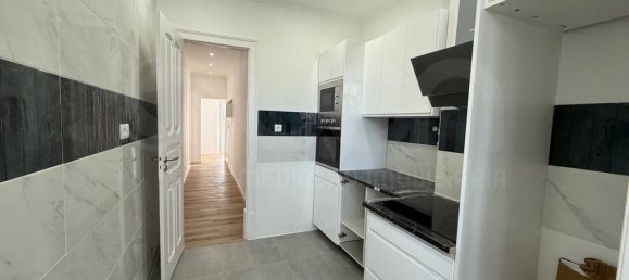 Квартира с 2 спальнями в Лиссабон, Португалия № 120881 2