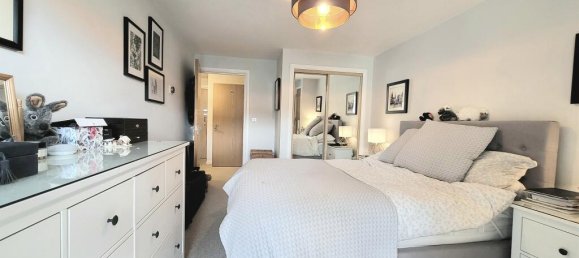 1 bedroom Apartment in Watford, United Kingdom No. 6121 6