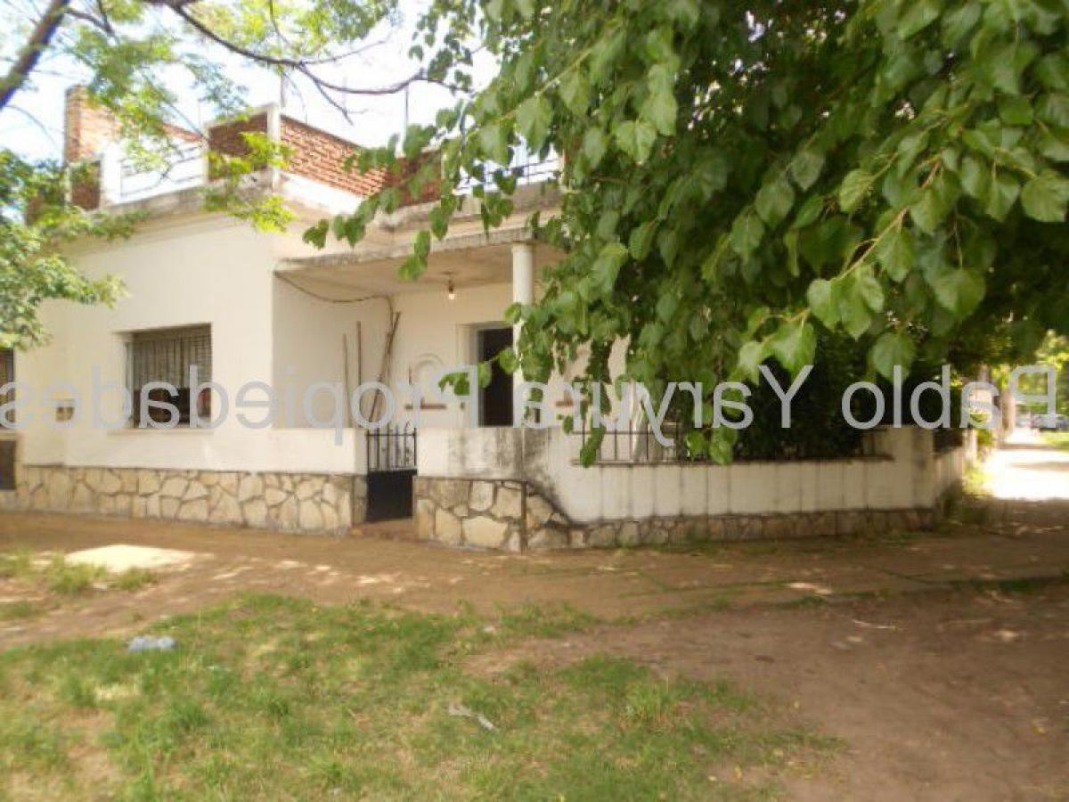 Casa T2 em Tres de Febrero, Argentina N.º 20656