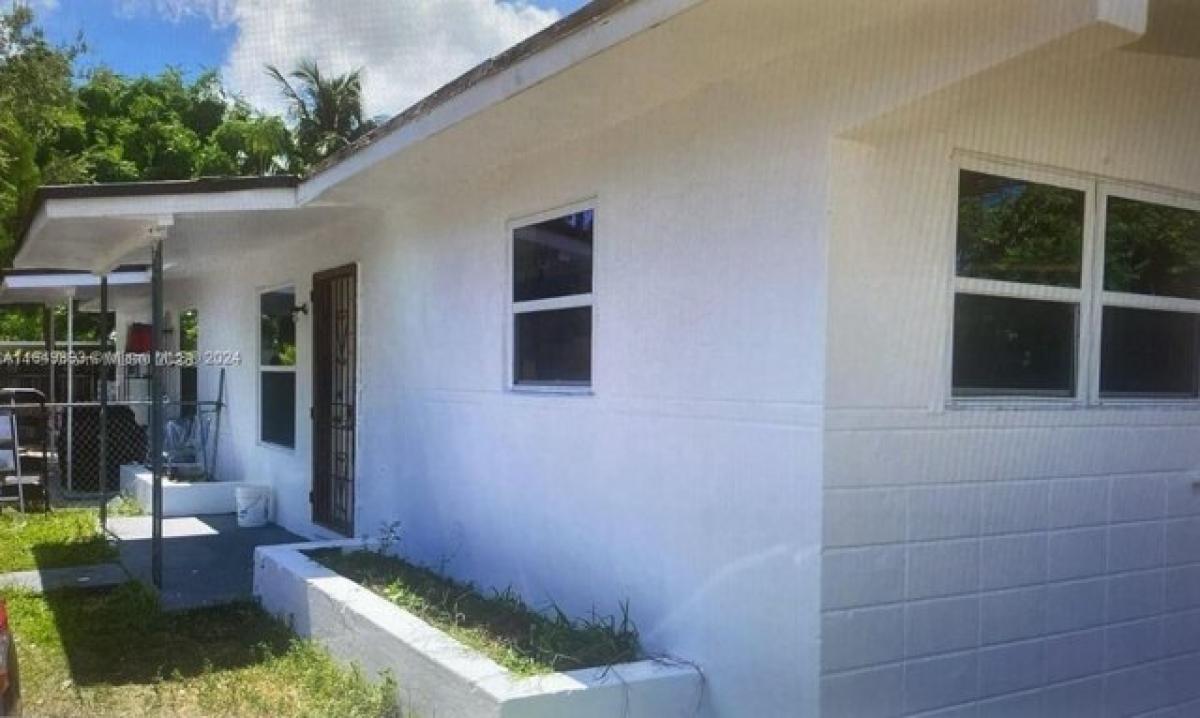 6 bedrooms House in Miami, USA No. 277776