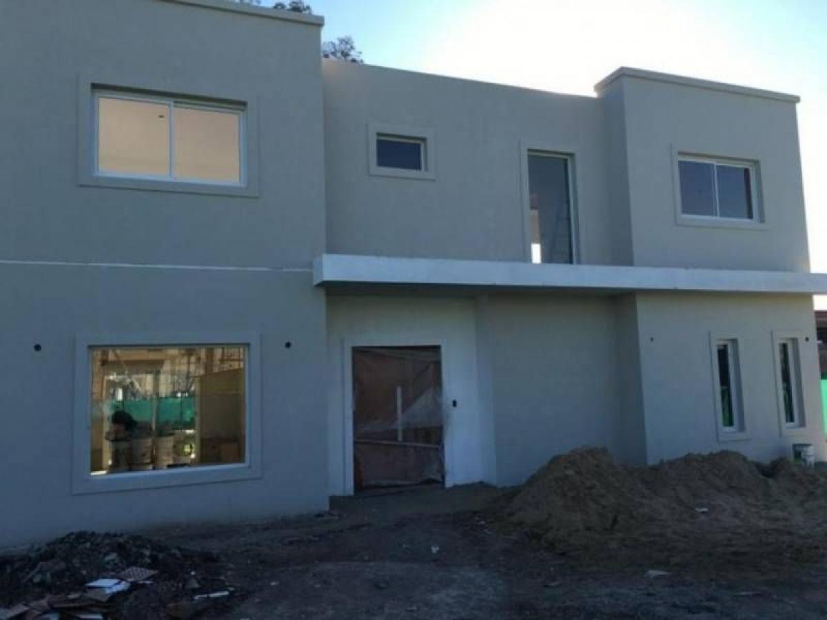 Casa T3 em Pilar, Argentina N.º 96885