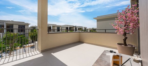 Villa T4 em Tilal Al Ghaf, UAE N.º 95237 8