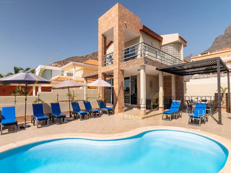 4 Schlafzimmer Villa in Adeje, Spain, Nr. 26214