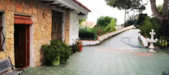 Дом с 4 спальнями в Фуэнте-Энкаррос, Испания № 138196 2