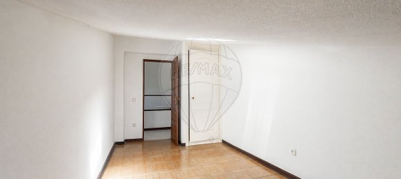 2 bedrooms House in Caldas da Rainha, Portugal No. 29723 41