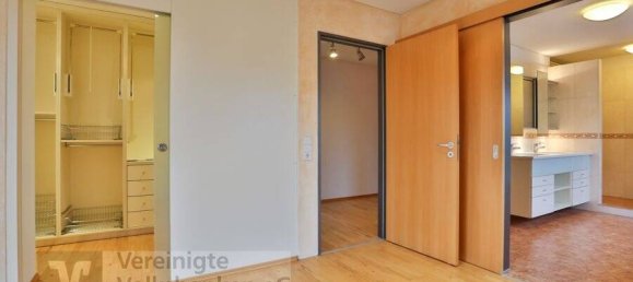 Edifício T17 em Reutlingen, Germany N.º 79837 36