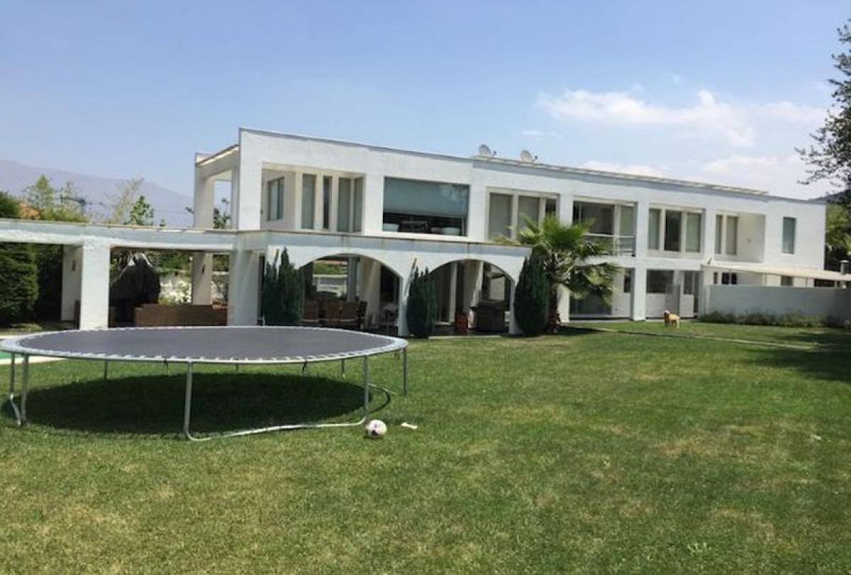 4 bedrooms House in Santiago, Chile No. 5167