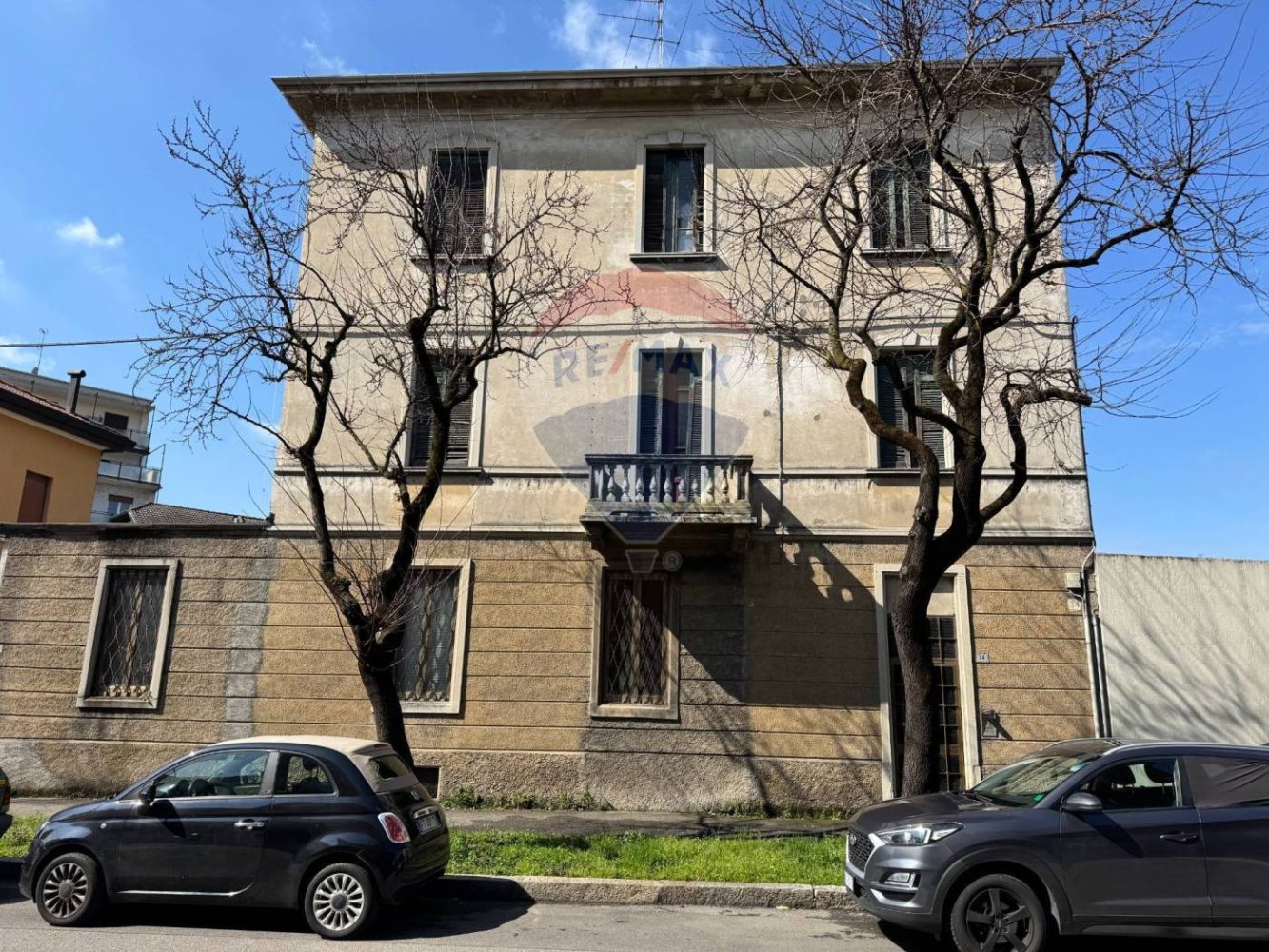 Casa de 4 dormitorios en Busto Arsizio, Italy No. 97313