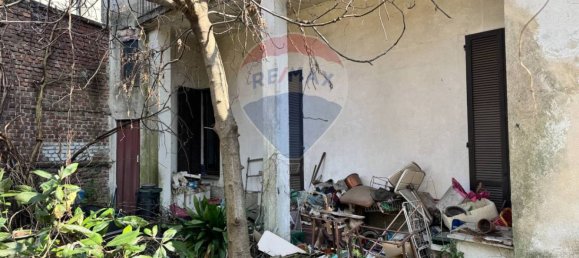 Casa de 4 dormitorios en Busto Arsizio, Italy No. 97313 16