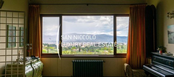 5 bedrooms Villa in Florence, Italy No. 196432 9