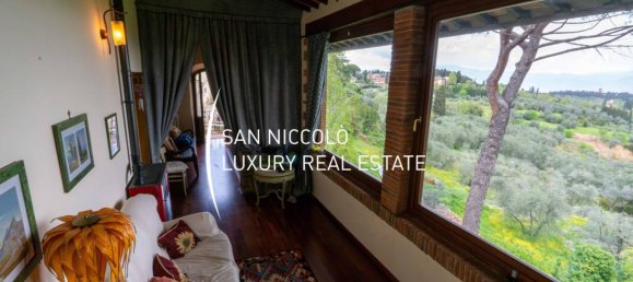 5 bedrooms Villa in Florence, Italy No. 196432 15