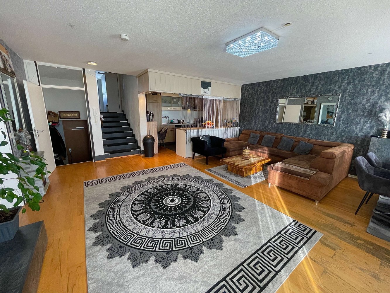 3 chambres Duplex à Offenbach, Germany No. 205294